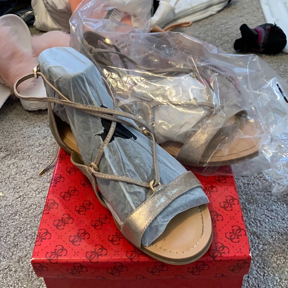 Women’s sandals